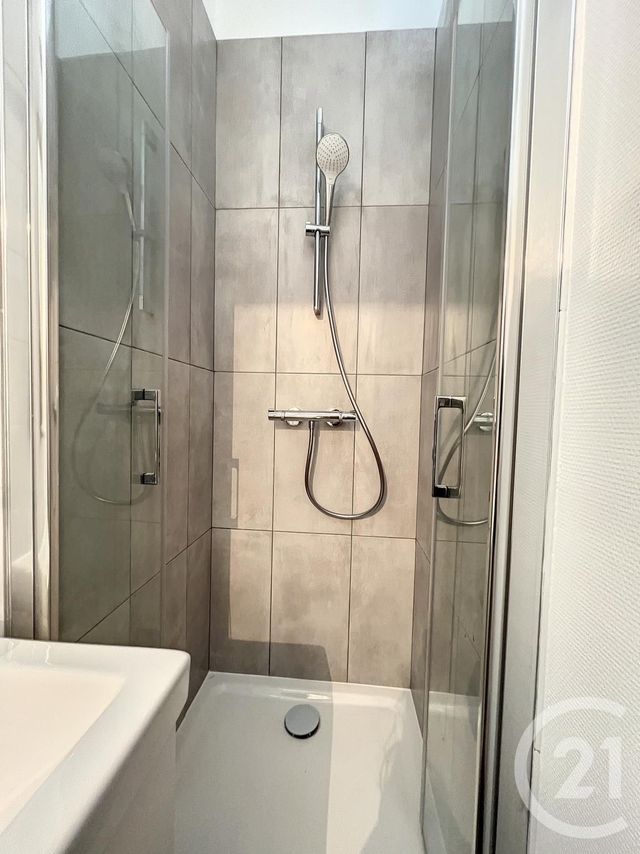 Appartement T2 à louer - 2 pièces - 20.0 m2 - BREST - 29 - BRETAGNE - Century 21 Associés Conseils Immobilier