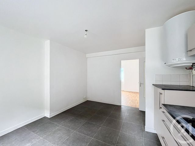 Appartement F2 à louer - 2 pièces - 35.0 m2 - BREST - 29 - BRETAGNE - Century 21 Associés Conseils Immobilier