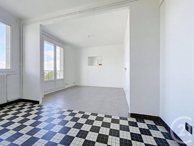 Appartement T2 à louer - 2 pièces - 45.0 m2 - BREST - 29 - BRETAGNE - Century 21 Associés Conseils Immobilier