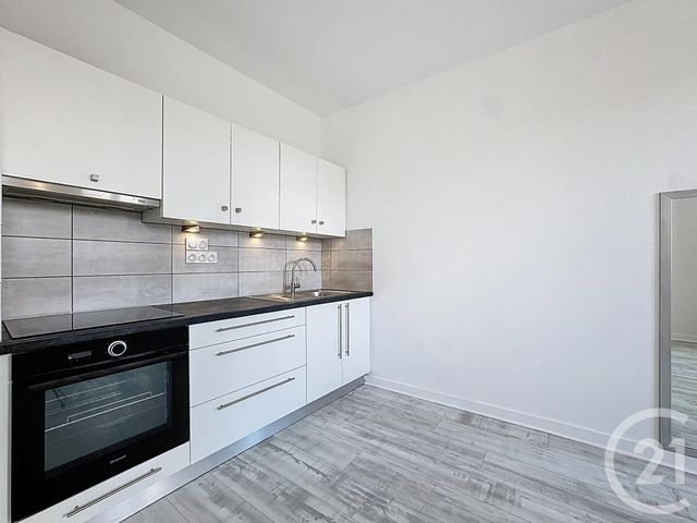 Appartement T2 à louer - 2 pièces - 42.03 m2 - LESNEVEN - 29 - BRETAGNE - Century 21 Associés Conseils Immobilier