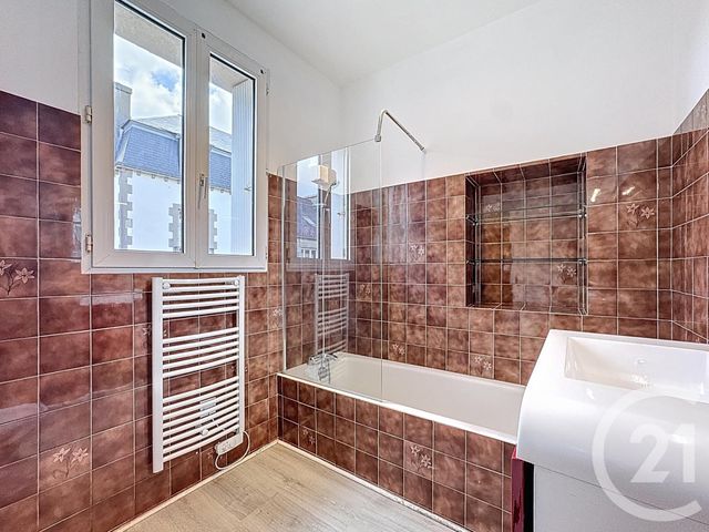 Appartement T2 à louer - 2 pièces - 42.03 m2 - LESNEVEN - 29 - BRETAGNE - Century 21 Associés Conseils Immobilier