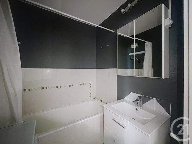 Appartement T3 à louer - 3 pièces - 44.46 m2 - BREST - 29 - BRETAGNE - Century 21 Associés Conseils Immobilier