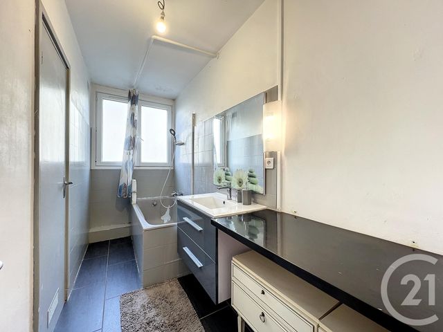 Appartement T4 à louer - 4 pièces - 73.65 m2 - BREST - 29 - BRETAGNE - Century 21 Associés Conseils Immobilier