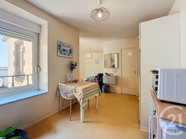 Appartement T2 à louer - 2 pièces - 37.0 m2 - BREST - 29 - BRETAGNE - Century 21 Associés Conseils Immobilier