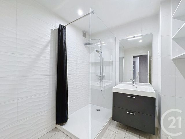 Appartement T4 à vendre - 4 pièces - 83.4 m2 - BREST - 29 - BRETAGNE - Century 21 Associés Conseils Immobilier