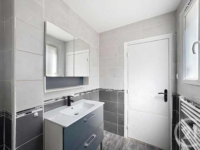 Appartement T2 à louer - 2 pièces - 43.56 m2 - BREST - 29 - BRETAGNE - Century 21 Associés Conseils Immobilier