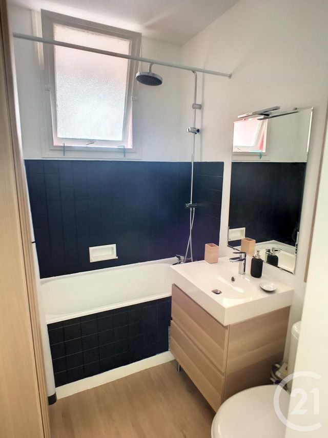 Appartement T2 à louer - 2 pièces - 43.0 m2 - BREST - 29 - BRETAGNE - Century 21 Associés Conseils Immobilier