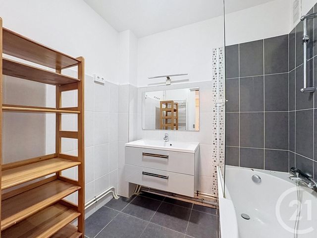 Appartement T3 à louer - 3 pièces - 72.83 m2 - BREST - 29 - BRETAGNE - Century 21 Associés Conseils Immobilier