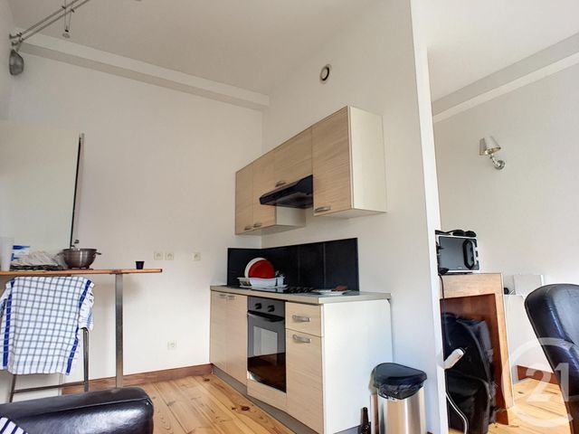 Appartement T1 à louer - 1 pièce - 27.83 m2 - BREST - 29 - BRETAGNE - Century 21 Associés Conseils Immobilier